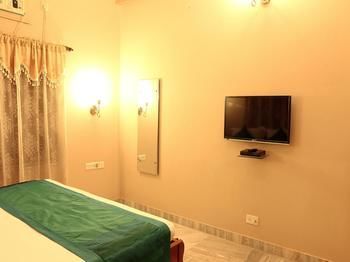 Oyo Salt Lake Pnb More Apartment *